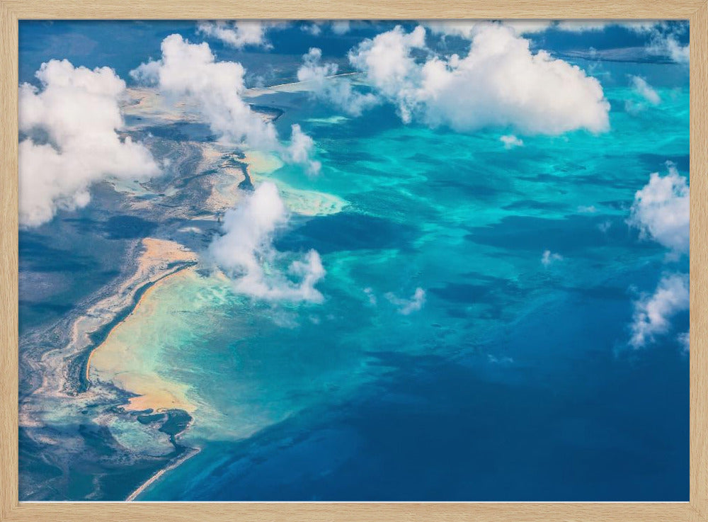 La spiaggia di sabbia incontra l'oceano | Poster - Stampe d’Arte