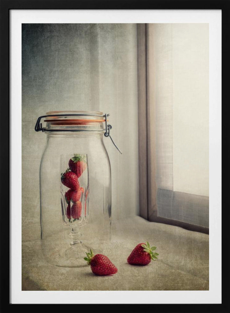 Strawberry's enigma | Poster