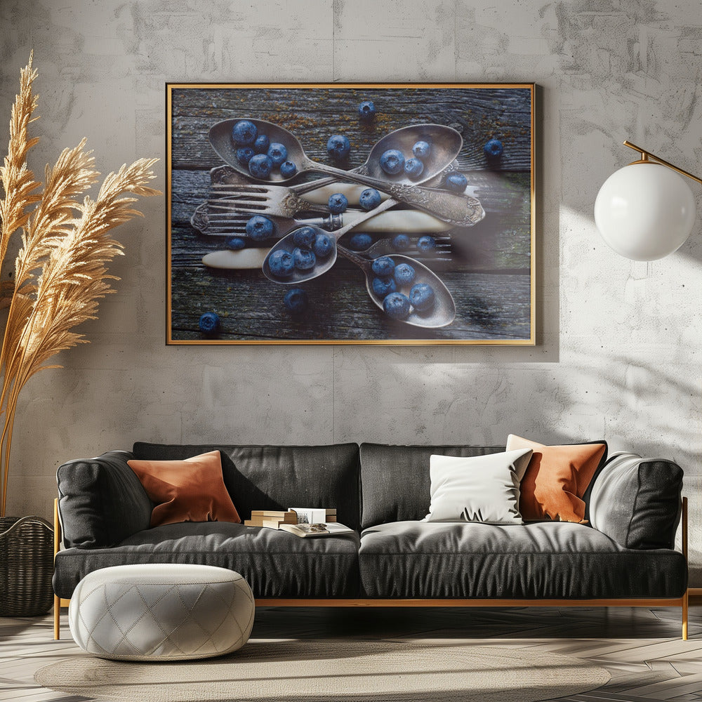 Arándanos frescos sobre tablones de madera desgastados | Posters - Impresiones de Arte