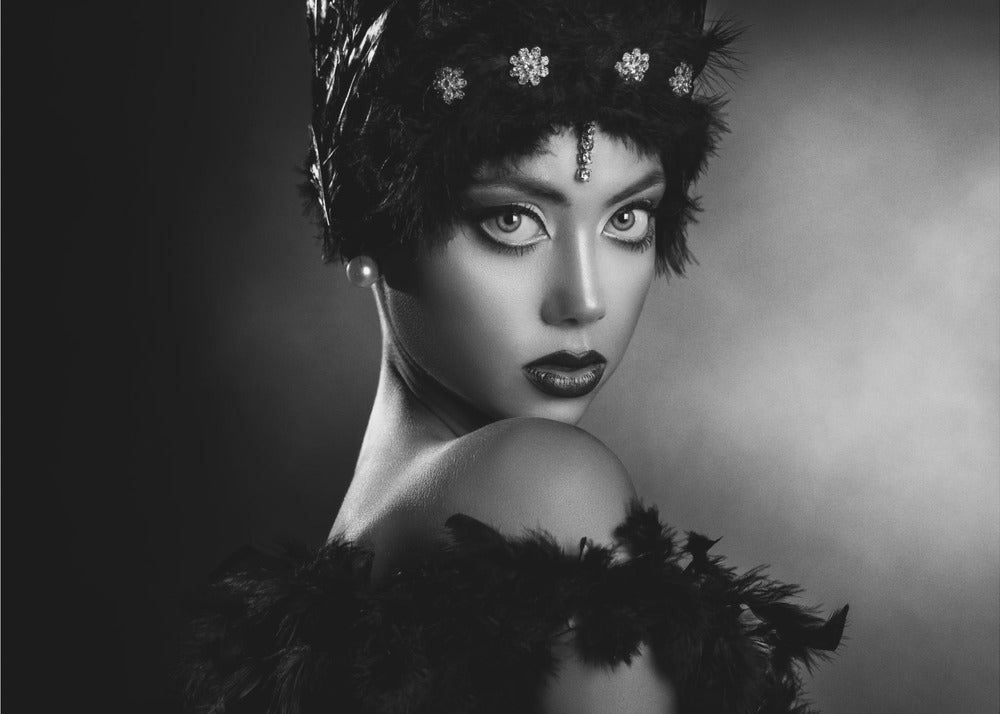 Anita in nero | Stampe su Tela