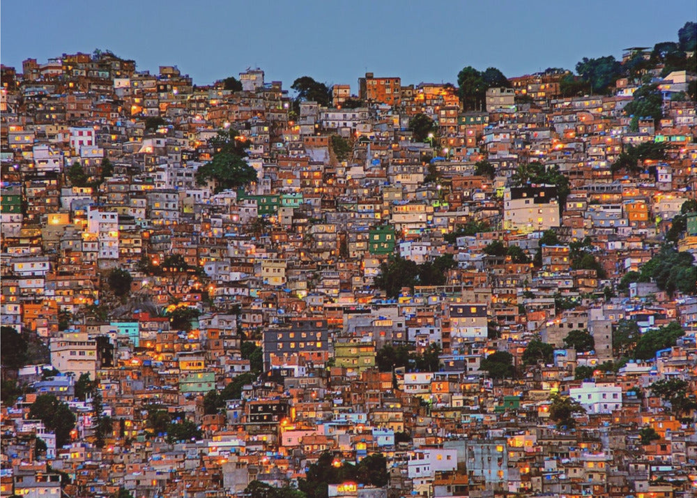 La tombée de la nuit dans la Favela de Rocinha | Papier Peint Photo