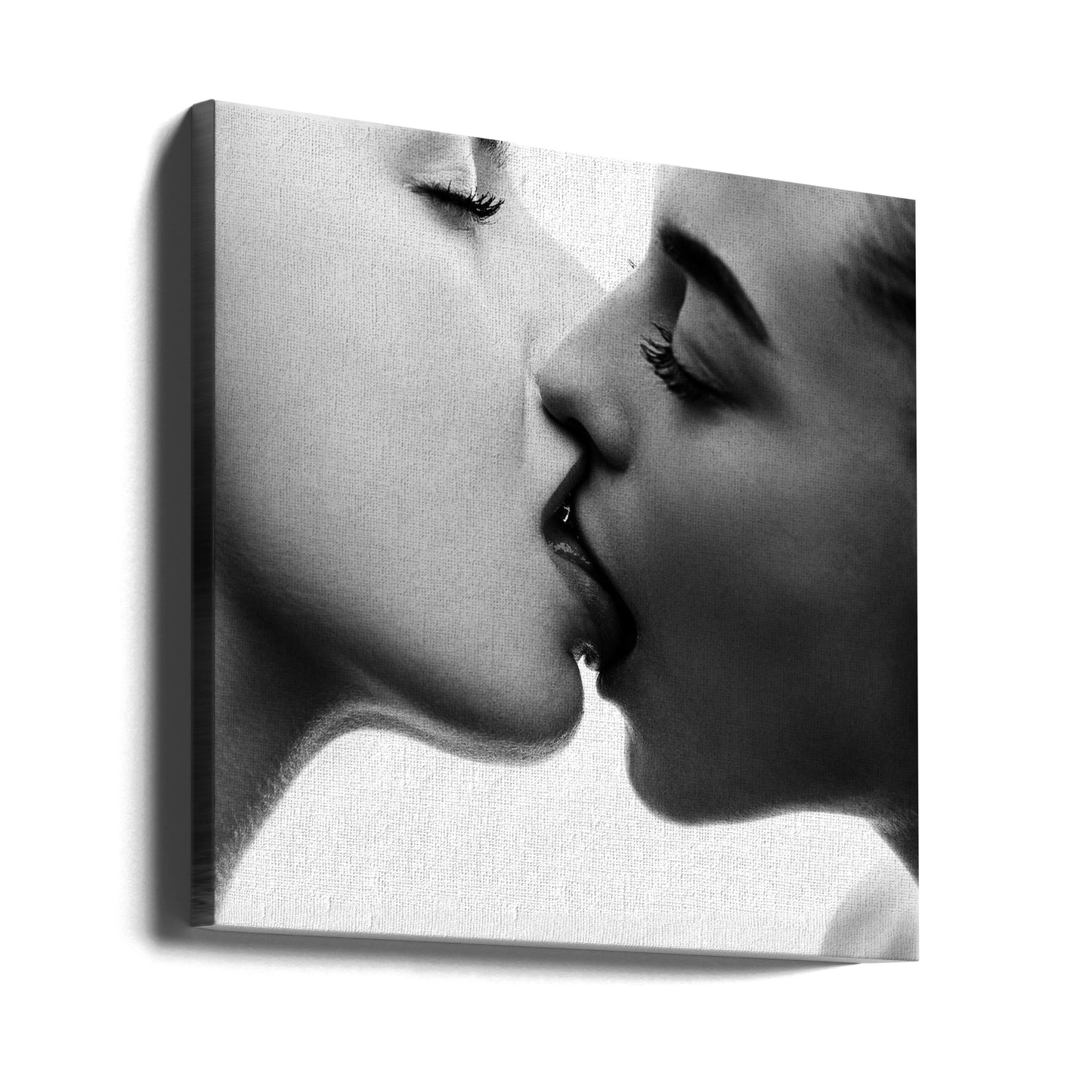 Kiss | Canvas
