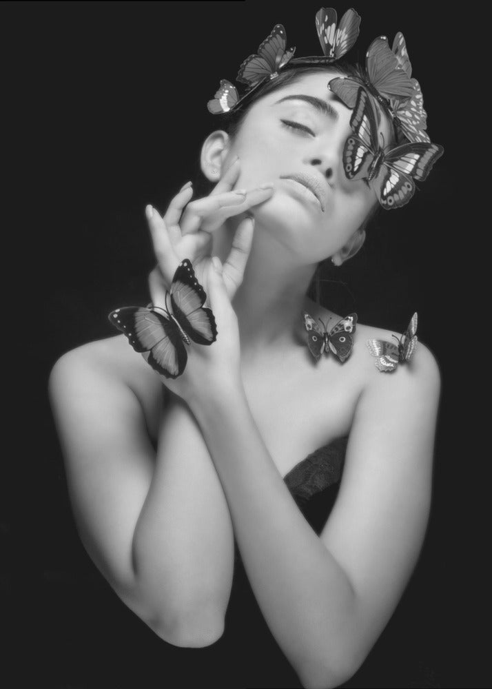 PASSION OF ELEGANCE IN MONOCHROME | Canvas