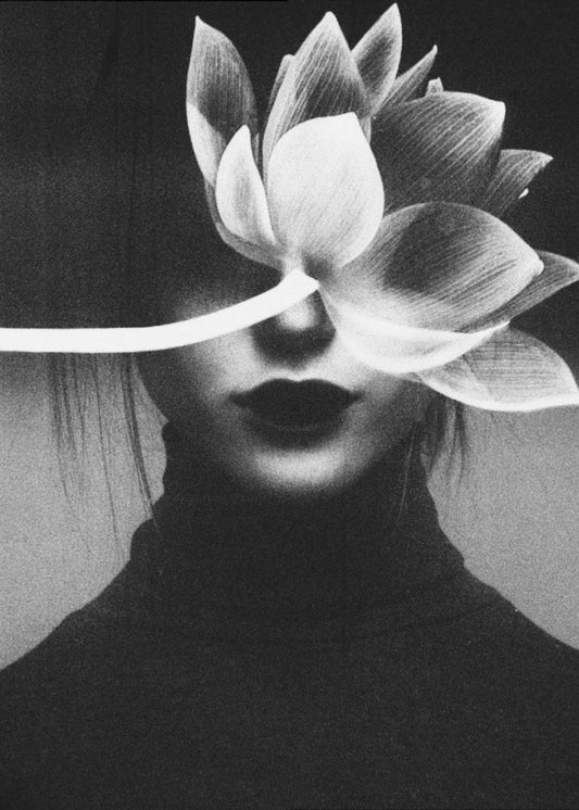 Il dolore come uno sbocciare di fiori | Stampe su Tela