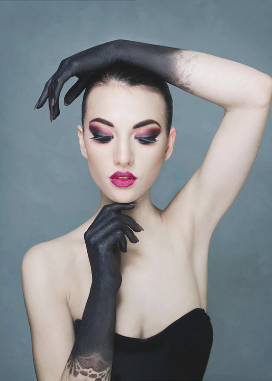 Porcelain doll | Canvas